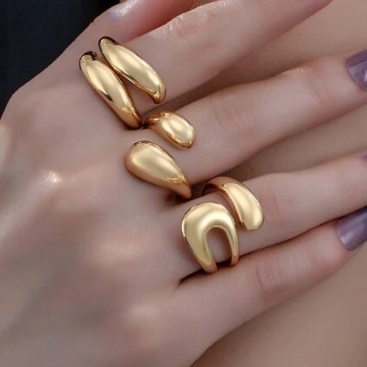 - Three Piece Ring Set